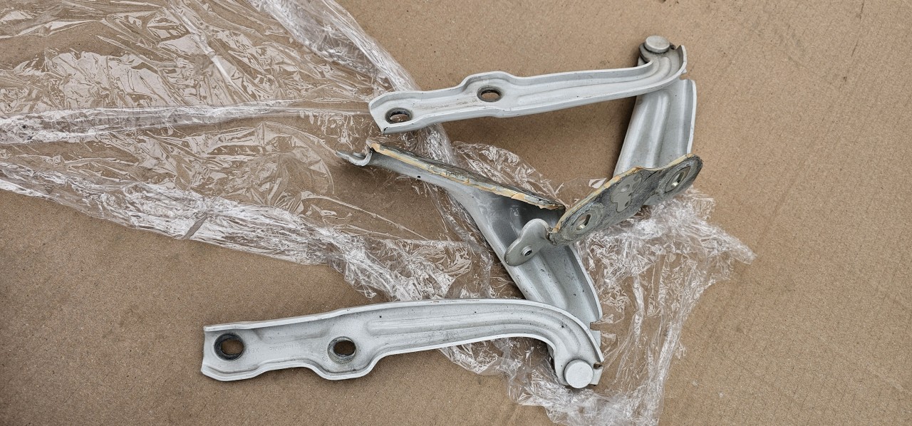 Set balamale capota motor Skoda Octavia 3 2014 2015 2016 2017 2018 2019