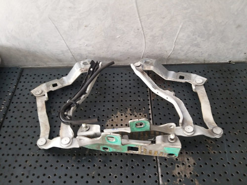 Set balamale capota stanga dreapta land rover range rover discovery 5 l462 hy3216800 hy3216801