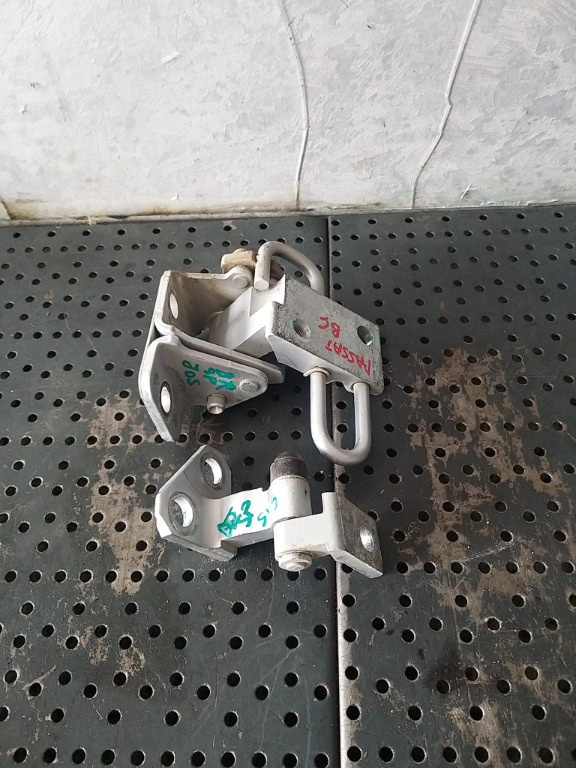 Set balamale sus jos usa dreapta spate vw passat b6 3c 3c4833402c