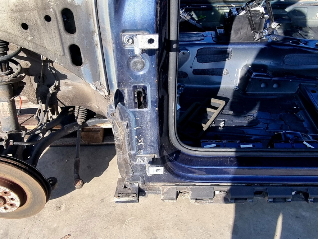 Set balamale usa stanga fata Volkswagen Passat B8 (3G2) [Fabr 2015-prezent] 1.6 TDI DCXA 88KW / 120CP