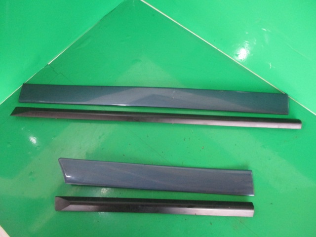 SET BANDOU / BANDOURI USA DREAPTA FATA / SPATE AUDI A2 FAB. 2000 - 2005 ⭐⭐⭐⭐⭐