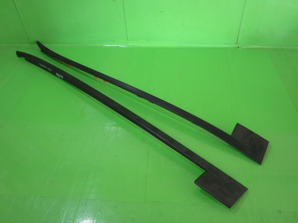 SET BANDOU / ORNAMENT PARBRIZ STANGA - DREAPTA HONDA CR-V 3 4x4 FAB. 2006 - 2009 ⭐⭐⭐⭐⭐