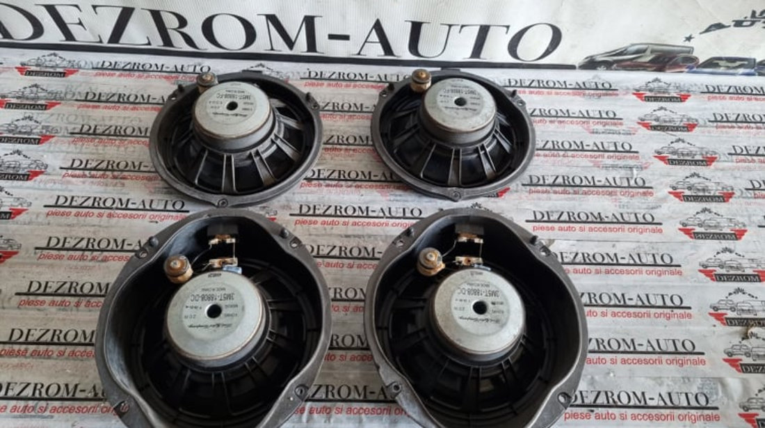 Set boxe fata + spate Ford C-Max 1 coduri : 3M5T-18808-DC / 3M5T-18808-FC