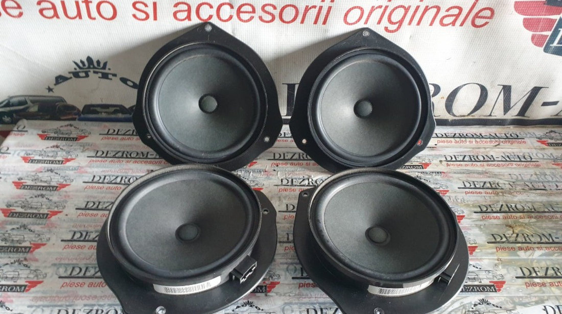 Set boxe fata + spate originale MERCEDES-BENZ Clasa C Sedan (W204) cod : A2049062401