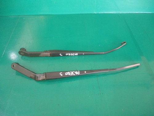 SET BRAT / BRATE STERGATOR PARBRIZ MITSUBISHI PAJERO SHOGUN III FAB. 1999 – 2007 ⭐⭐⭐⭐⭐