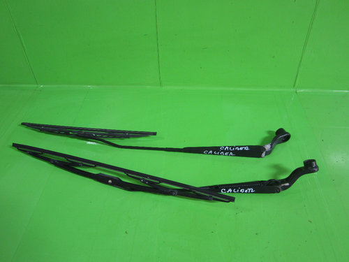 SET BRAT STERGATOR PARBRIZ DODGE CALIBER FAB. 2006 – 2012 ⭐⭐⭐⭐⭐