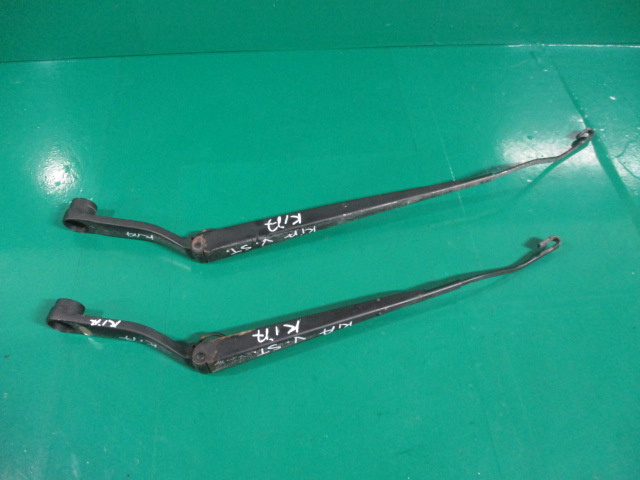 SET BRAT STERGATOR PARBRIZ KIA SORENTO 1 4x4 FAB. 2002 – 2009 ⭐⭐⭐⭐⭐