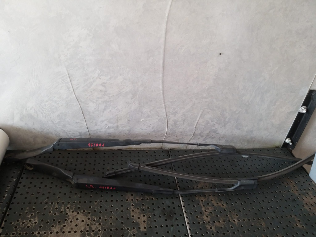 Set brate stergator parbriz opel astra j 13289887 13289888