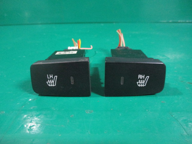 SET BUTOANE INCALZIRE SCAUN HYUNDAI TUCSON FAB. 2004 - 2010 ⭐⭐⭐⭐⭐