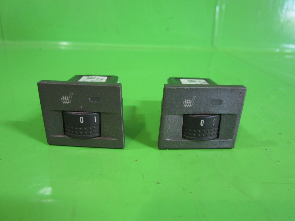SET BUTON INCALZIRE SCAUN OPEL VECTRA C FAB. 2002 – 2009 ⭐⭐⭐⭐⭐