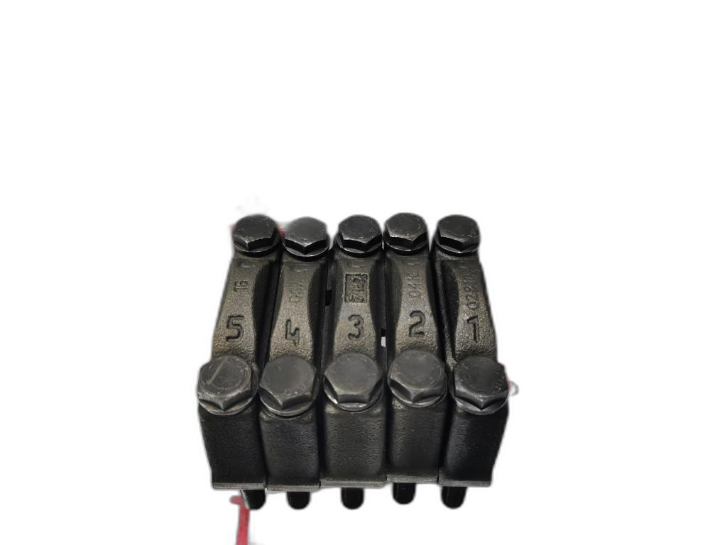 Set capace palier Volkswagen Caddy (2KB) 2006 1.9 TDI OEM 028103041C