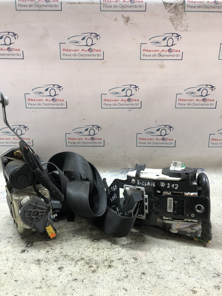 Set Centuri fata cu capsa Mercedes E Class W212 2012