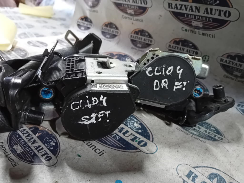 Set Centuri fata cu capsa Renault Clio 4 2013, 868854729R / 868844868R