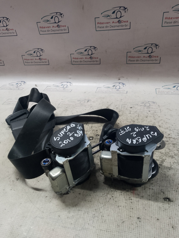 Set Centuri fata cu capsa Skoda Superb 2 1.4 2011, 3T2857702