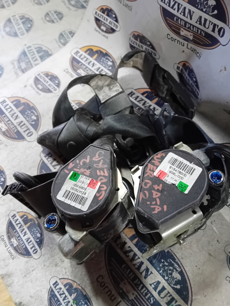 Set Centuri fata cu capsa Skoda Superb 2 2011, 615479200 / 615479000