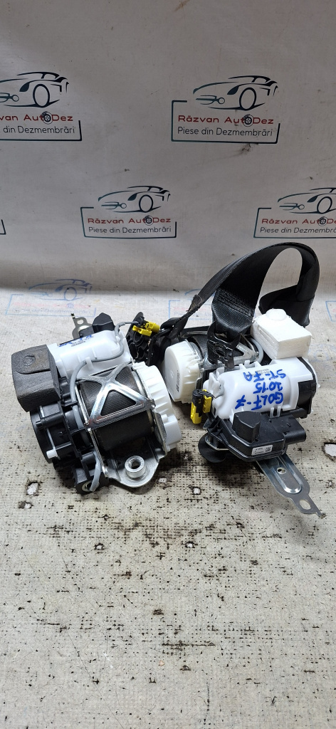 Set Centuri fata cu capsa Volkswagen Golf 7 1.4 Benzina 2014, 34172624B / 34172625B