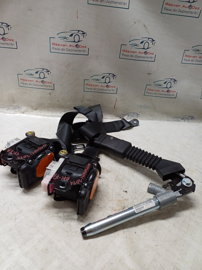 Set centuri fata cu pretensioner și capsa Nissan Qashqai 1.2 Benzina 2014, 868854EA1A / UN PRETENSIONER