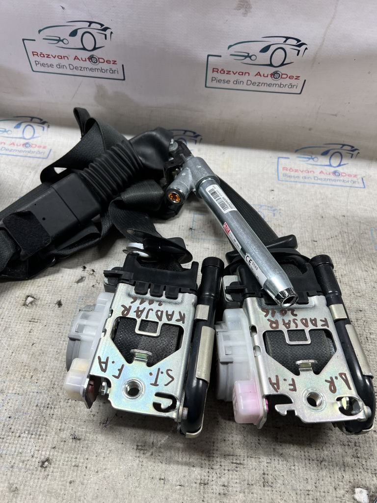 Set centuri fata cu pretensioner și capsa Renault Kadjar 1.2 Benzina 2016, 5036J2M23J / 5036J2M1KH