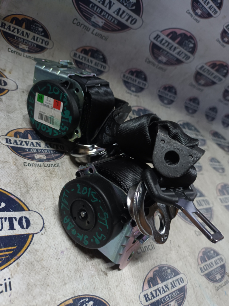 Set centuri portbagaj stanga - dreapta Skoda Yeti 2015, 615180800C