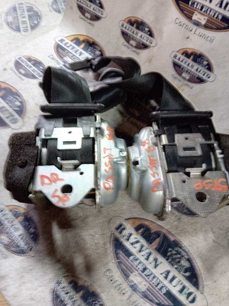 Set Centuri spate cu capsa Volkswagen Passat B7 Break