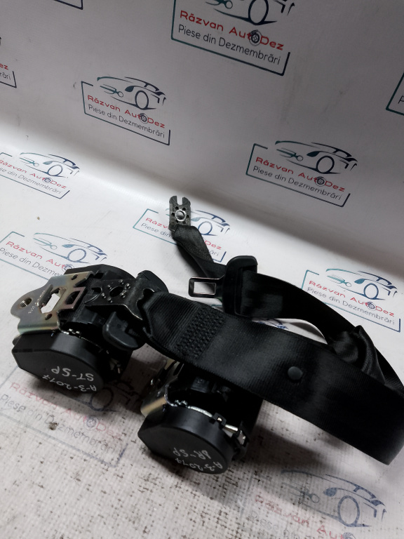 Set centuri spate stânga-dreapta Audi A3 2017, 8V5857805A