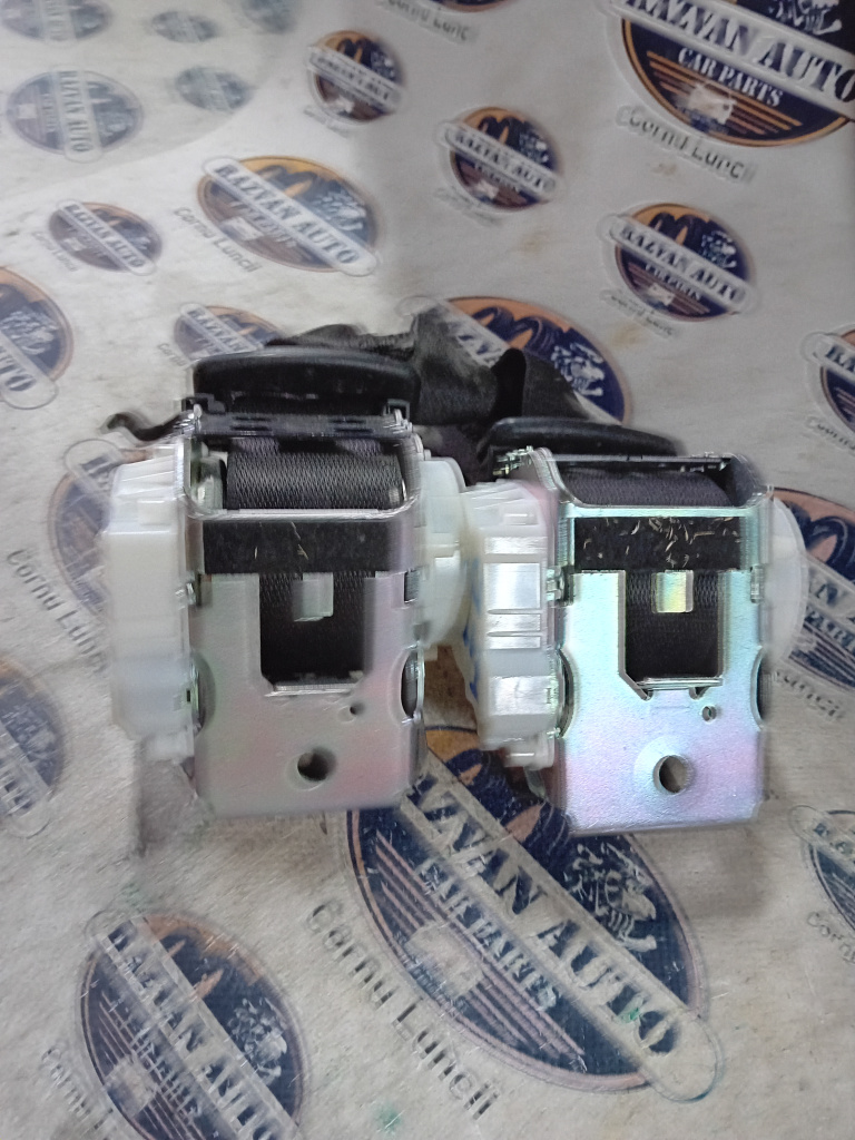 Set centuri spate stânga-dreapta BMW Seria 5 F11 2015, 33061262D