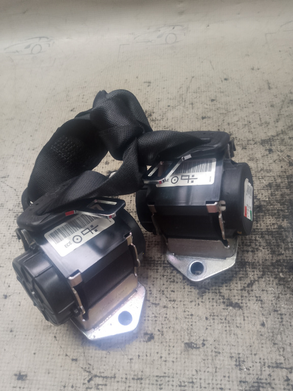 Set centuri spate stânga-dreapta BMW X1 2011, 607051100E