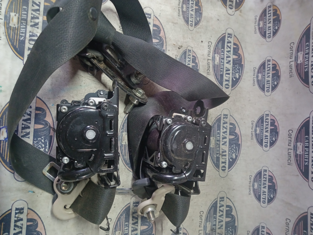 Set centuri spate stânga-dreapta Volkswagen Touran, 1T0857806C