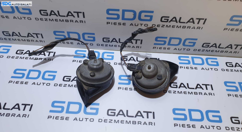 Set Claxoane High Low BMW Seria 3 E46 1997 - 2006 Cod 8375493 8375494