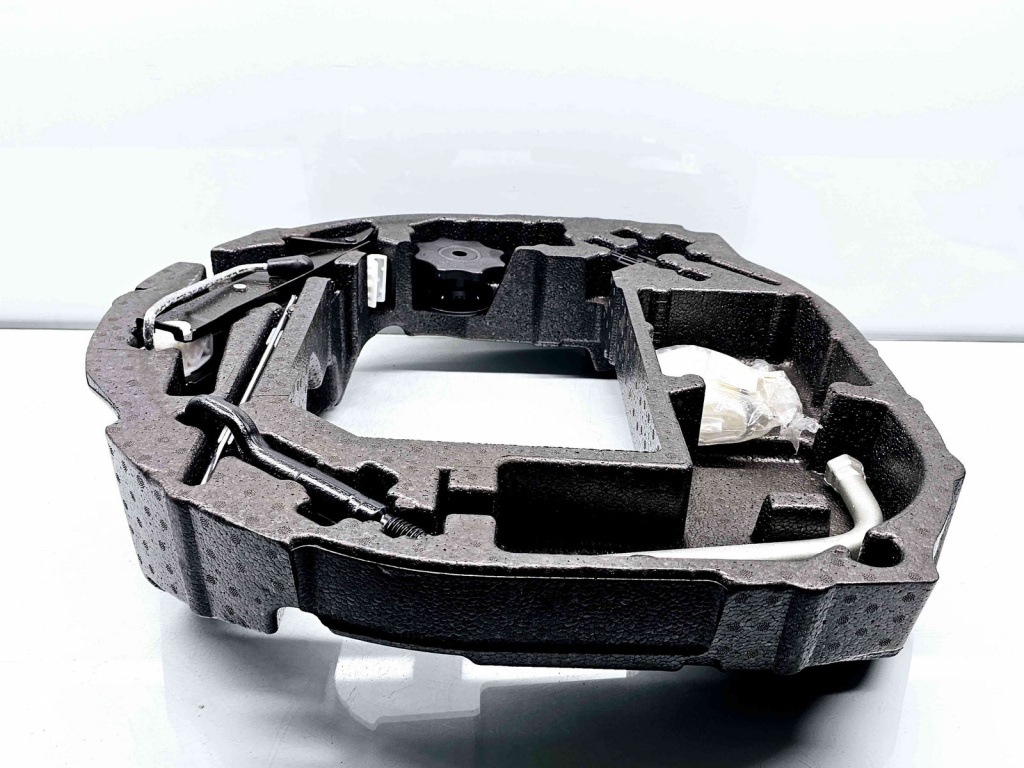 Set cric si cheie Audi A1 (8X1) [Fabr 2010-2018] OEM