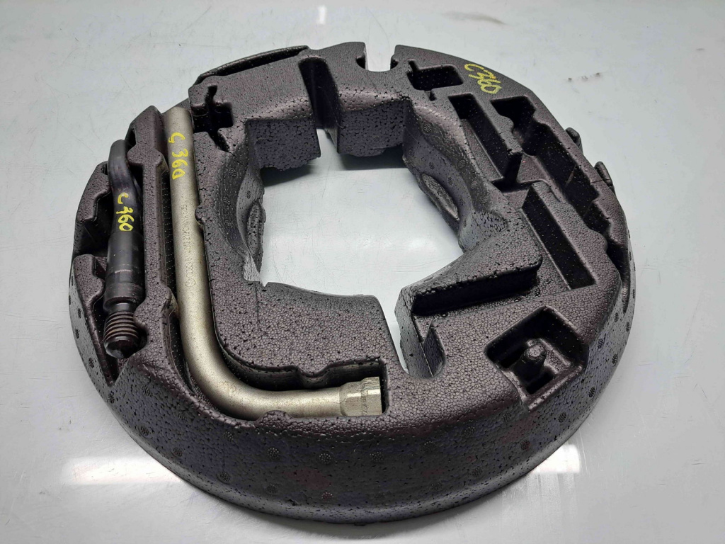 Set cric si cheie Audi A4 (8W2, B9) [Fabr 2015-2023] OEM