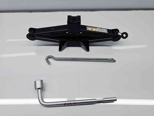 Set cric si cheie MITSUBISHI Outlander II [Fabr 2006-2015] OEM