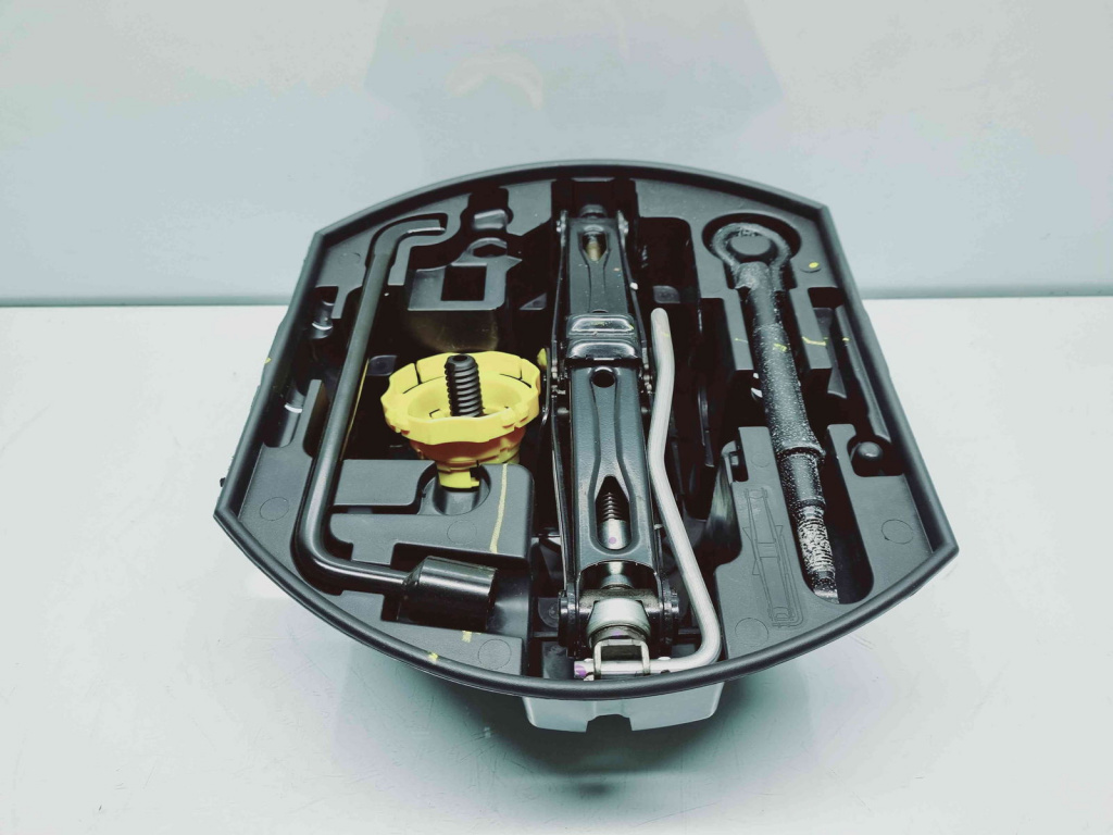 Set cric si cheie Peugeot 2008 [Fabr 2013-prezent] OEM