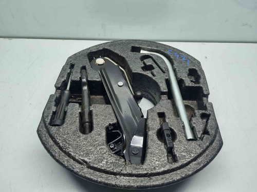 Set cric si cheie Volkswagen Golf 6 (5K1) [Fabr 2009-2013] OEM