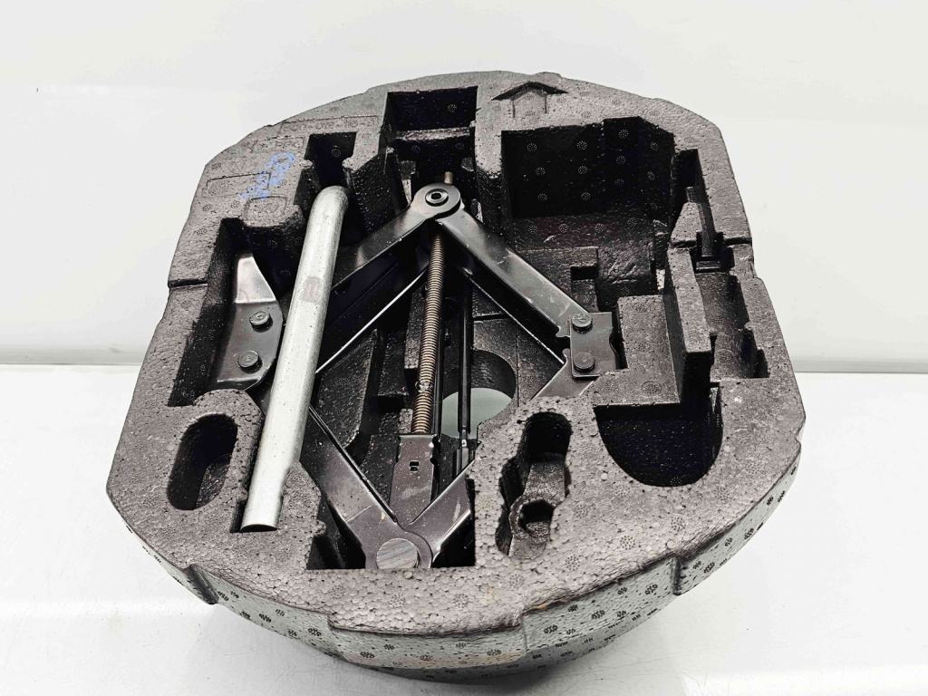 Set cric si cheie Volkswagen Jetta 4 (162,163) [Fabr 2010-2016] 5C0012115B