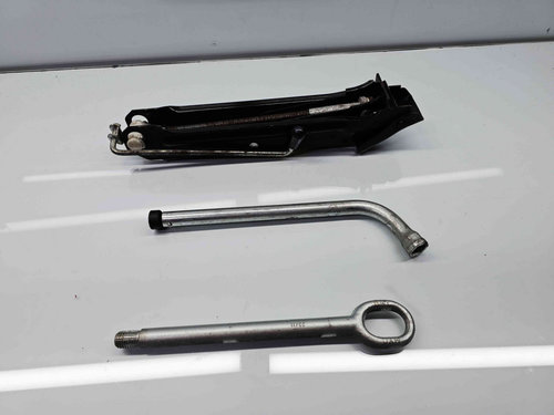 Set cric si cheie Volkswagen Transporter 5 Facelift [Fabr 2004-2013] OEM