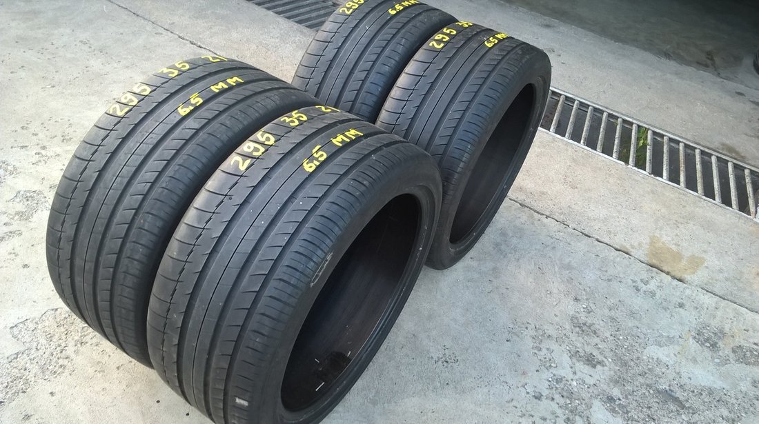 Set de 4 anvelope de vara 295 35 21 michelin pilot sport 2