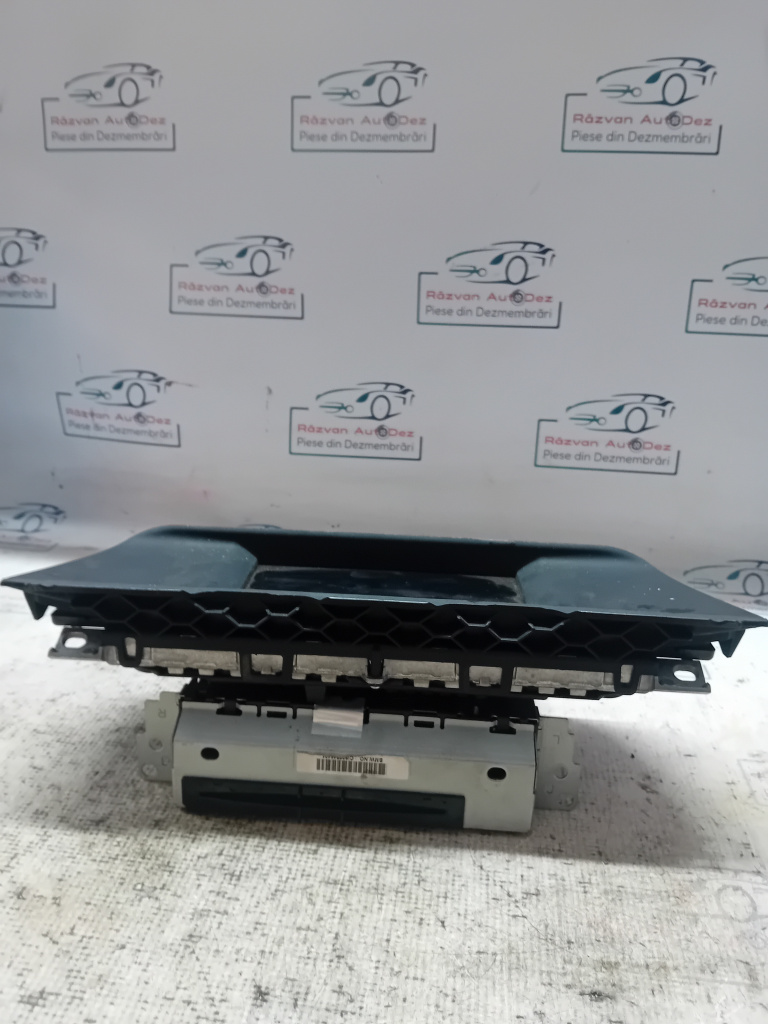Set display navigatie si unitate multimedia BMW 520 F10 2011, 9243896019