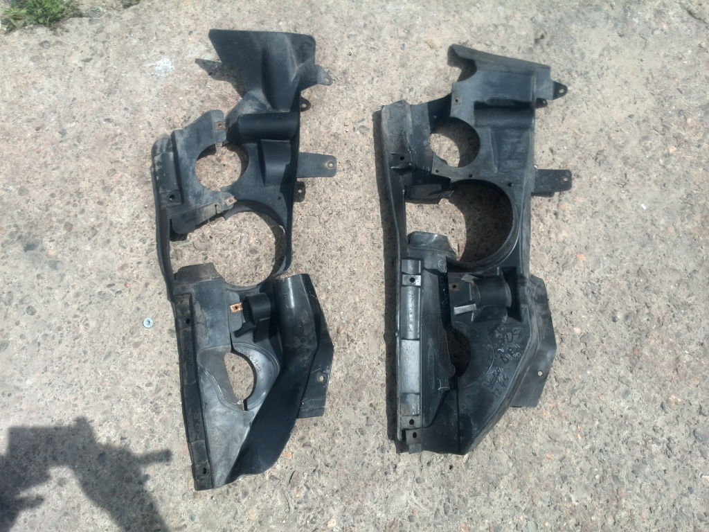 SET DOUA CAPACE PROTECTIE LATERALA MOTOR STANGA SAU DREAPTA BMW E53 X5