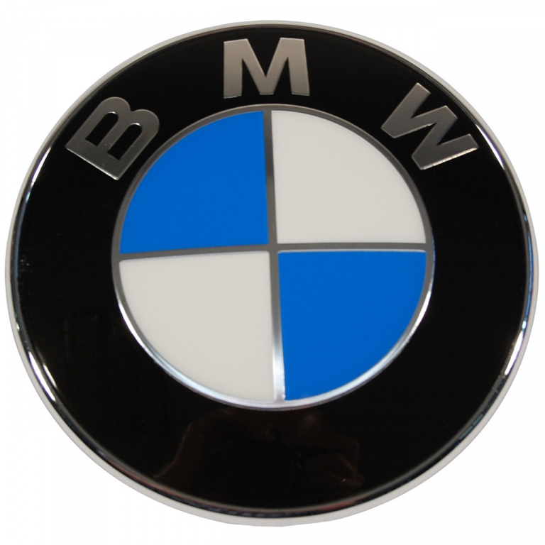Set Emblema Oe Bmw Seria 7 F01, F02 2008-2015 82MM 51148132375 + 2 Buc Bucsa Prindere Emblema Oe Bmw 51141807495
