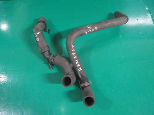 SET FURTUN / CONDUCTA APA RADIATOR COD 1J0121087B VW GOLF 4 1.4 16V FAB. 1997 – 2005 ⭐⭐⭐⭐...