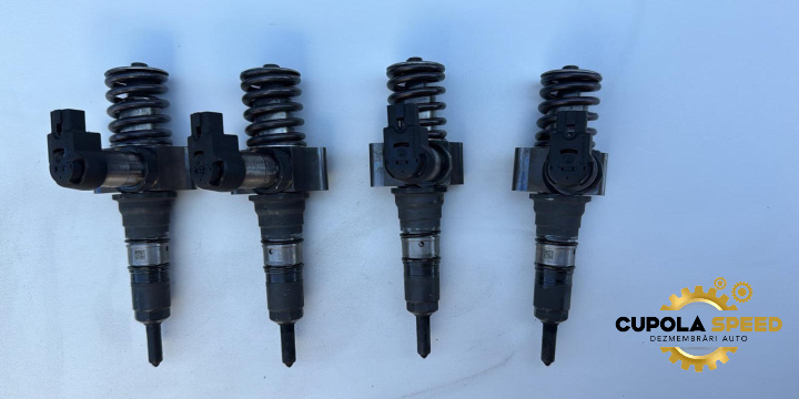 Set injectoare 03G130073S 2.0TDI BKP Volkswagen VW Caddy 3 [2004 - 2010]