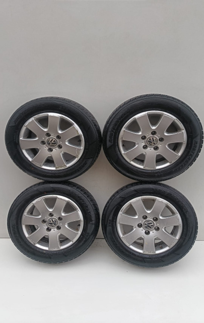 Set jante aliaj cu anvelope m+s, 16 Inch, 5 X 112 205/65 R16 Volkswagen VW Transporter T5 [2003 - 2009]