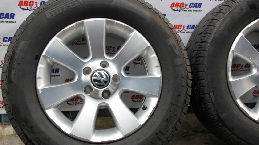 Set jante aliaj cu anvelope Pirelli 215 / 65 / R16 6.5JX16H2 ET 33 5X112 cod: 5N0601025A VW Tiguan 5N