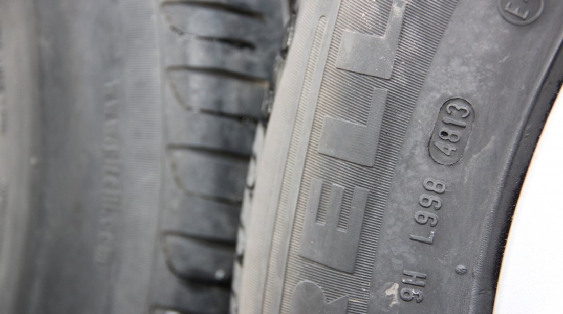 Set jante aliaj cu anvelope Pirelli 225 / 60 / R16 7,5 JX 16 5x112 cod: 4G0601025 Audi A6 4G C7 model 2014