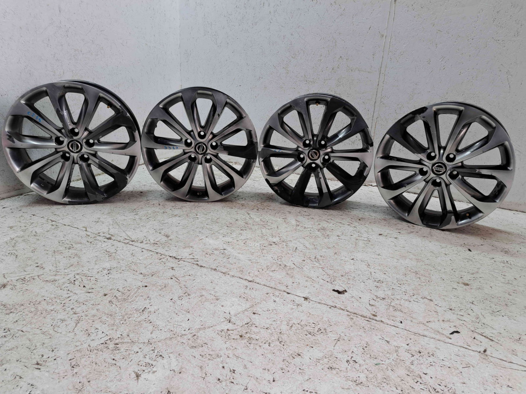 Set jante aliaj Nissan Qashqai [Fabr 2007-2014] 5X114,3 / R18 / ET40 / 6,5J