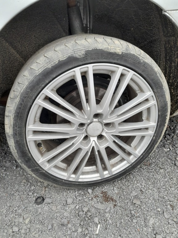 Set Jante Aliaj Passat Cc 2010 R18 In Stare Foarte Buna