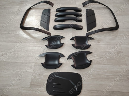 SET ORNAMENT EXTERIOR NEGRE MATTE PENTRU VW AMAROK 2022-2025 [V3] [13-BUC]