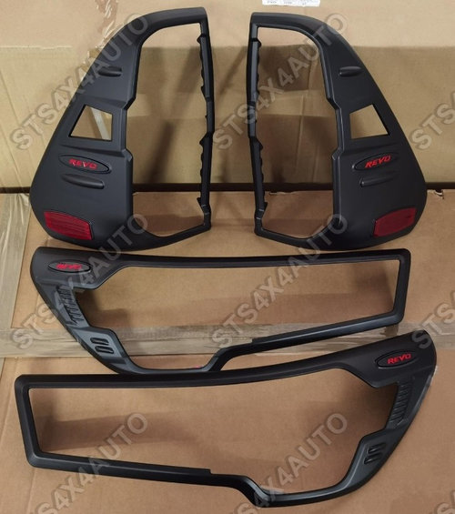 SET ORNAMENT STOPURI SI ORNAMENT FARURI TOYOTA HILUX REVO 2021-2024 MB [4-BUC]