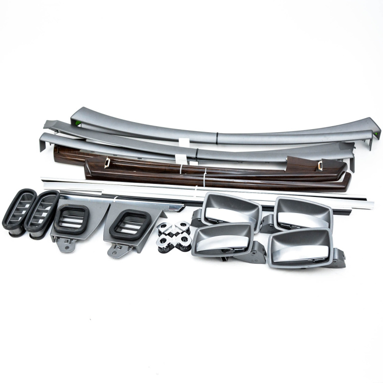 Set Ornamente BMW 7 (E65, E66, E67) 2001 - 2008 D0400118, D0400099, D0400261, D0400279, 7024310, 7024309, 7024494, 7024493, 7024303, 7024304, 8240461, 8240462, 8240463, 8240464, 7075574, 7024491, 7024492, 7024307, 7024308